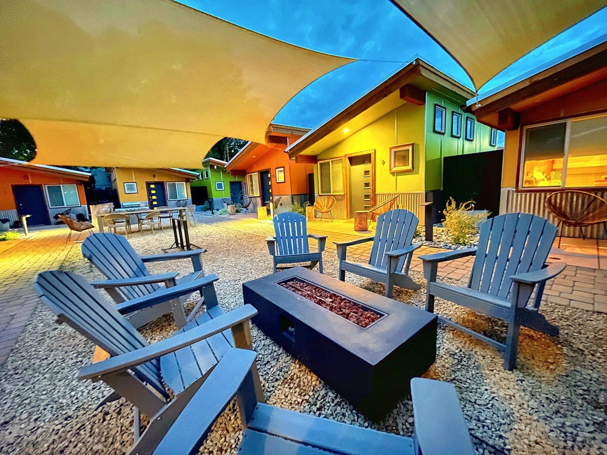 Downtown Kokopelli # 2- Newly Remodeled Stylish Studio Moab Exterior photo